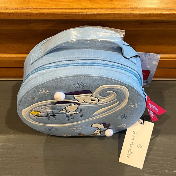 NWT Vera Bradley Peanuts Collection Whimsy Cosmetic Bag in Ski Slope Snoopy - Picture 6 of 14